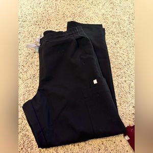 Figs Black Yola Scrub pant Petite Medium